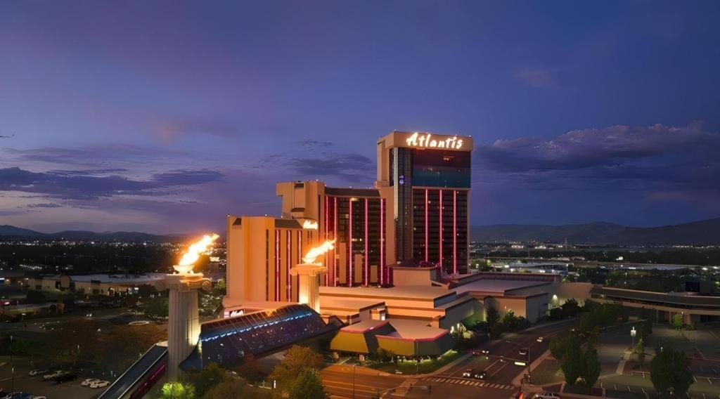 Atlantis Casino Resort Spa Reno Exterior photo