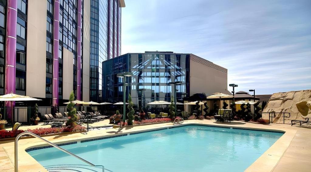 Atlantis Casino Resort Spa Reno Exterior photo